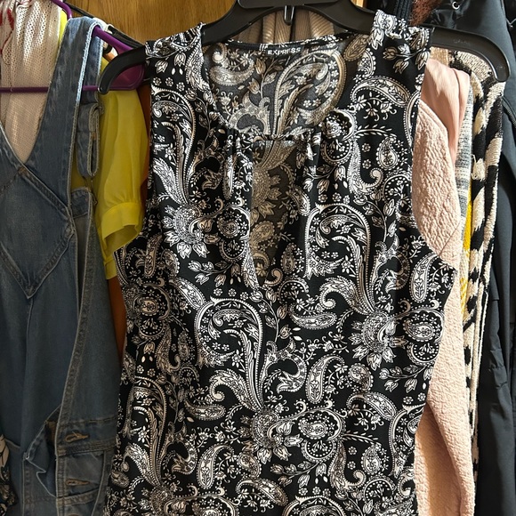 3 Express Tops bundle - Picture 6 of 12